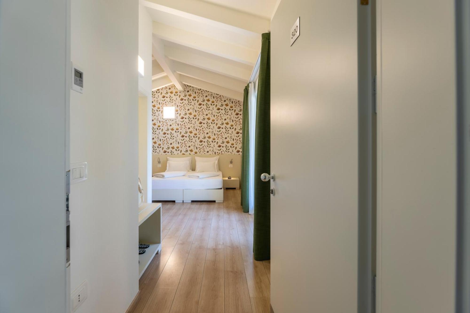 Hi Hotels Torbole - Pool & Spa Torbole Sul Garda Dış mekan fotoğraf