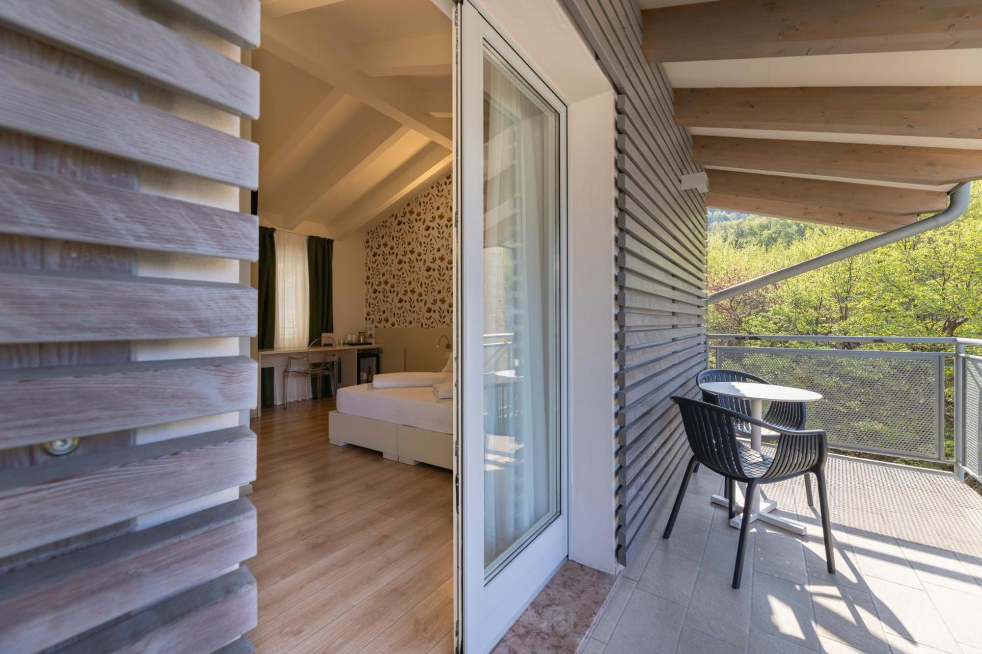 Hi Hotels Torbole - Pool & Spa Torbole Sul Garda Dış mekan fotoğraf