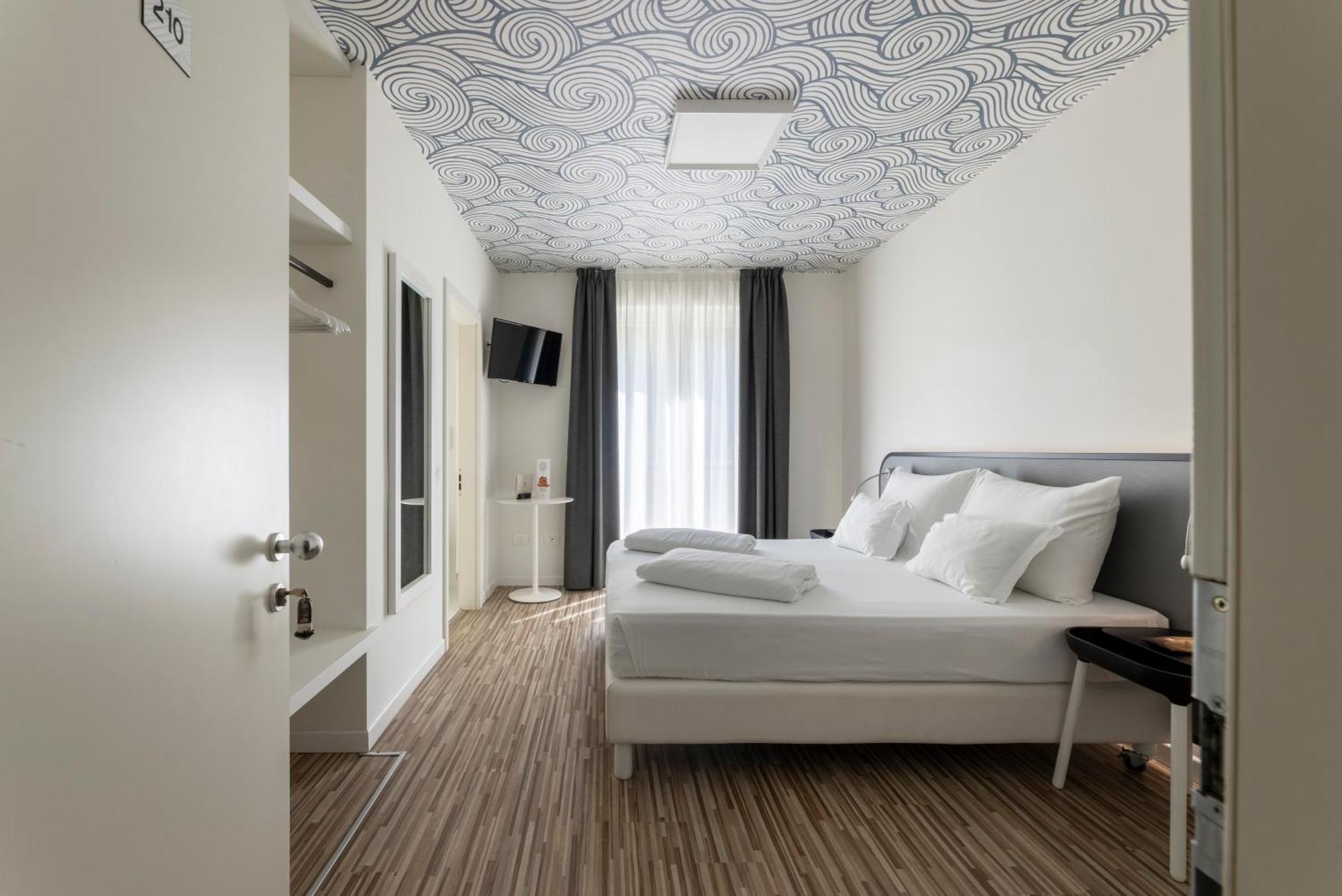 Hi Hotels Torbole - Pool & Spa Torbole Sul Garda Dış mekan fotoğraf