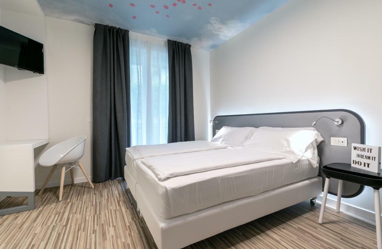 Hi Hotels Torbole - Pool & Spa Torbole Sul Garda Dış mekan fotoğraf